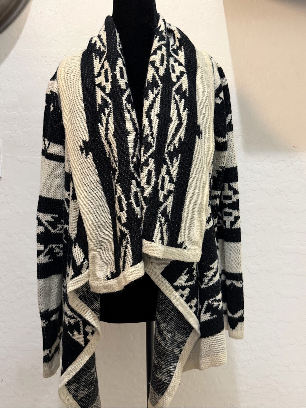 Love Culture Aztec Waterfall Cardigan Black Ivory Open Front Sweater Size L